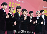 [멜론뮤직어워드] 엑소, 톱10 수상 “진심으로 감사”