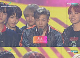 [멜론뮤직어워드] 방탄소년단 ‘봄날’, 올해의 베스트송