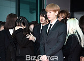 [BZ포토] '종현 발인' 마지막 길 배웅 함께하는 SM가족들