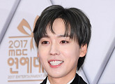 [BZ포토] 위너 김진우, '혼자서도 잘해요~'