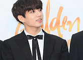 [BZ포토] 방탄소년단 정국, 아미들 바라보는 달달한 눈빛