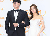 [BZ포토] '2018 골든디스크' 성시경-강소라, '2년 연속 MC호흡 맞춰요'
