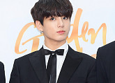 [BZ포토] 방탄소년단 정국, 형들 위협하는 비주얼