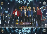 [2018 골든디스크] 방탄소년단·엑소, 음반 본상…정려원 시상 이벤트