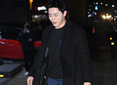 [BZ포토] 조정석, '종방연 고깃집 도착~'