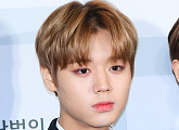 [BZ포토] 워너원 박지훈, 핑크빛 매력 입술