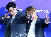 [BZ포토] 워너원 옹성우-박지훈, '여심 저격 화살~'