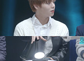 워너원 박지훈 “더 많은 V앱 방송, 숙소 지훈이도 보여드릴 것”