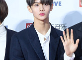 [BZ포토] 워너원 배진영, 비현실적인 잘생김