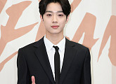 [BZ포토] 워너원 라이관린, 비주얼 엄지척