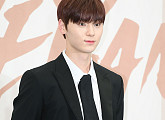 [BZ포토] 워너원 황민현, 실장님 포스