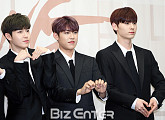 [BZ포토] 워너원 김재환-박우진-황민현, '하트도 개성대로~'