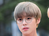 [BZ포토] 워너원 박지훈, '얼굴에 예쁨이 묻었네'