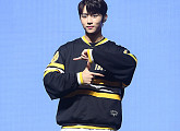 [BZ포토] 더보이즈 선우, '멋짐이 뚝뚝~'