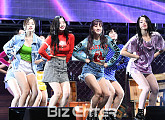 [BZ포토] 트와이스, '왓 이즈 러브?'