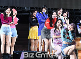 [BZ포토] 트와이스, '반할 수 밖에~'