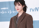 [BZ포토] 아이유, '나의 아저씨'에서 튀어나온 이지안