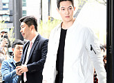 [BZ포토] 씨엔블루 이종현, 남자도 돌아보게 만드는 잘생김