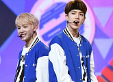 [BZ포토] 더보이즈 주학년-영훈, '오늘밤 센터는 나야 나'