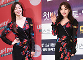 [비즈PIC] 한선화-최희서, 화려한 플라워 패턴 랩원피스 '같은 옷 다른 느낌'