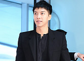 [BZ포토] 이승기, '동대문 들썩이게 만든 등장~'