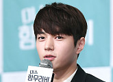 [BZ포토] 김명수(엘), 잘생김을 연기하는 꽃미남 판사