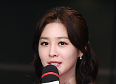 [BZ포토] 박연경 아나운서, '이별이 떠났다' 제작발표회 진행 맡았습니다