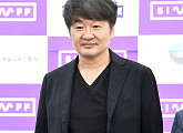 [BZ포토] '제20회 서울국제여성영화제' 참석한 허진호 감독