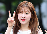 [BZ포토] 유니티 의진, 귀엽게 브이