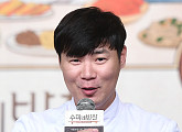 [BZ포토] 최현석 셰프, 자칭 '김수미 선생님 애제자'