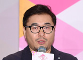 '프로듀스48' 김용범 국장 "AKB48 우익 논란? 정치와 상관없다"