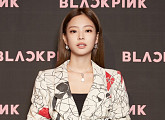 블랙핑크 제니 "1년만에 컴백, 팬들께 보답하겠다"