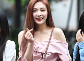 [BZ포토] 레드벨벳 조이, 상큼발랄 손하트