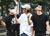 [BZ포토] 비투비 임현식-정일훈-이민혁, '날씨가 참 좋아요'
