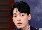 [BZ포토] 김정현, 붉어진 눈시울 '현실에서도 캐릭터 몰입'