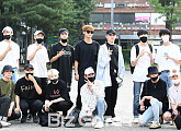[BZ포토] 세븐틴, '뮤직뱅크 출근 완료'