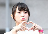 [BZ포토] 고토 모에, 키스를 부르는 입술 '하트는 덤'