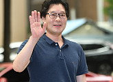 [BZ포토] 유재명, '라이프' 촬영 마쳤습니다