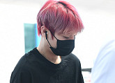 [BZ포토] 워너원 박지훈, 눈에 띄는 빨간머리