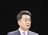‘썰전’, 4주만에 방송 재개...‘창립 멤버’ 이철희 의원 합류