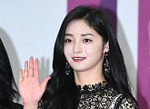 [BZ포토] 프리스틴V 주결경, '손금까지 완벽해'