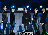 [BZ포토] B.A.P, '선배님 카리스마 뿜뿜'