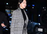 [BZ포토] 강승현, 이태원 한복판 '런웨이 워킹'