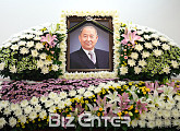 [BZ포토] 분당 서울대병원 장례식장에 마련된 故 김인태 빈소
