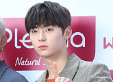 [BZ포토] 워너원 황민현, '근엄한 표정'