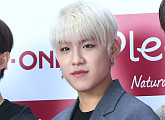 [BZ포토] 워너원 박우진, 시선 사로잡는 금발