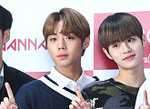 [BZ포토] 박지훈-이대휘, '새침하게 단체인사~'