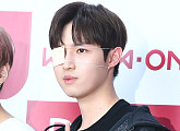[BZ포토] 워너원 김재환, 안쓰러운 안대