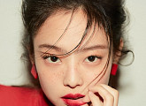 블랙핑크 제니, 11월 12일 솔로 데뷔...도발적인 포스터 '눈길'