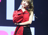 [BZ포토] 아이즈원 최예나, 애교 뿜뿜 '하이예나'